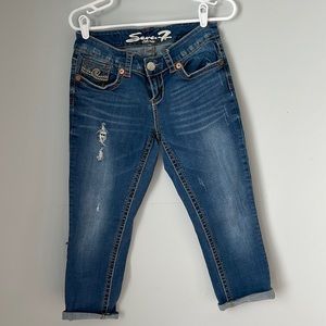 Seven7 Cropped Jean, soft denim , detailing